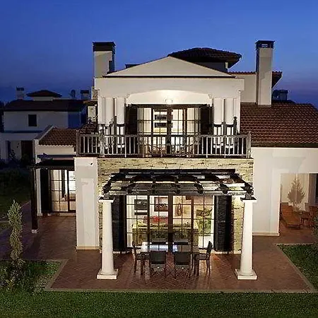 River Garden Hotel *