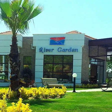 River Garden Szálloda Kadriye